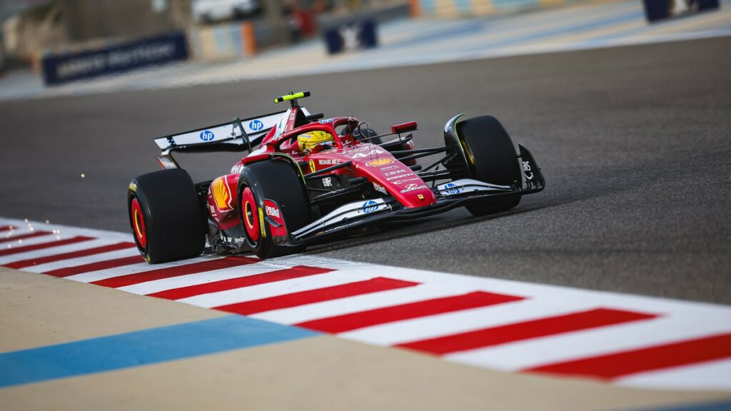 Test Bahrain F1 2025 Lewis Hamilton prende confidenza con la SF-25