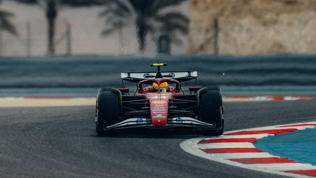 Test Bahrain F1 2025 Lewis Hamilton prende confidenza con la SF-25