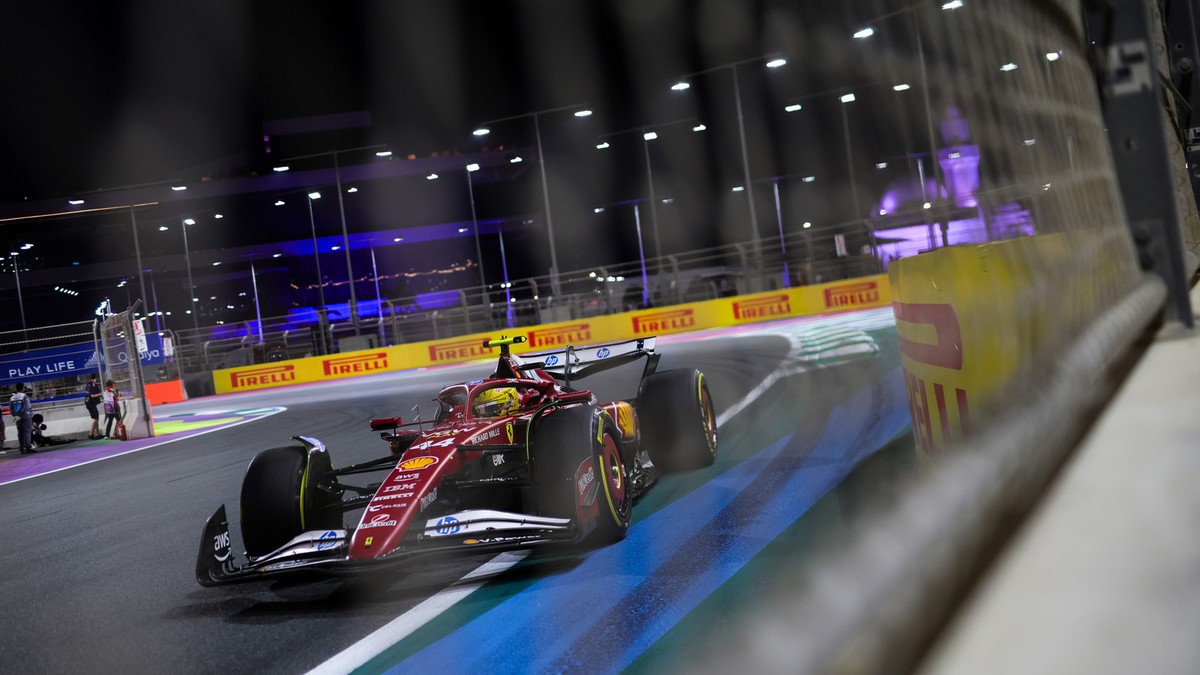 Lewis Hamilton Ferrari