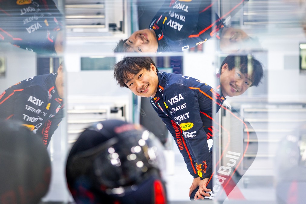 Yuki Tsunoda pilota Red Bull