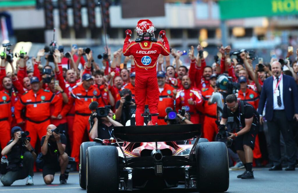 Orari F1 GP Monaco 2025, Charles Leclerc festeggia la sua prima vittoria in carriera sul circuito di casa