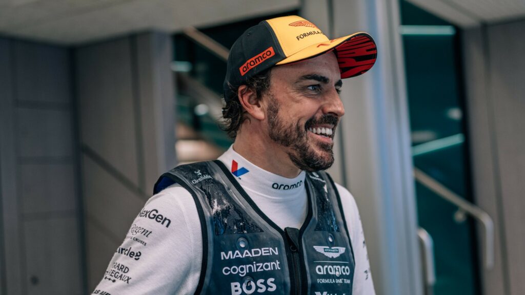 Fernando Alonso, voto 9: dopo il GP di Spagna va a punti a 43, quasi 44, anni suonati