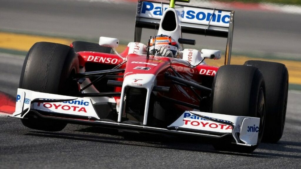 Ultimo italiano a podio in F1 Jarno Trulli GP Giappone 2009 Toyota TF-109