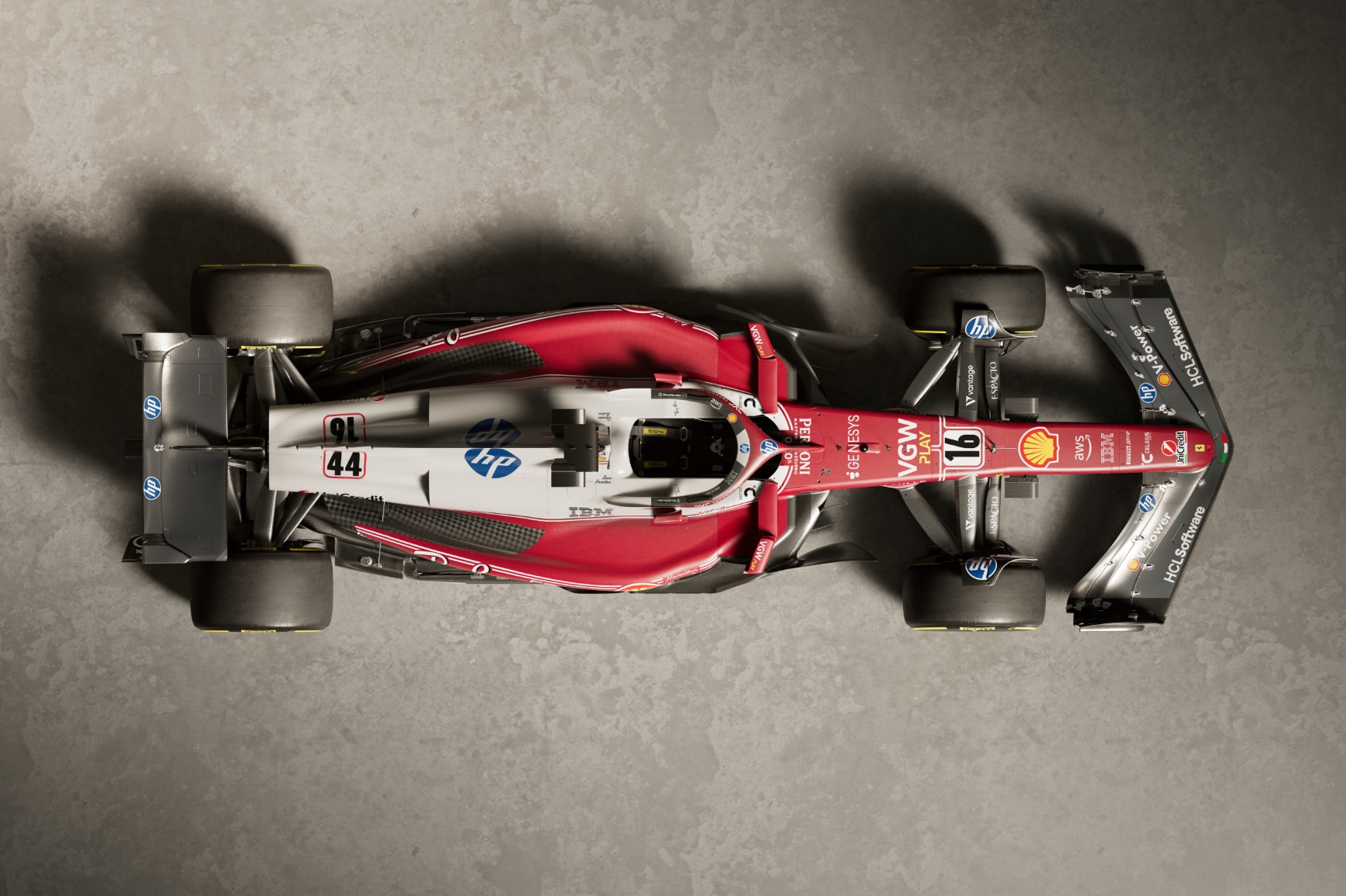 Vista dall'alto la nuova livrea Ferrari Speciale Monza 2025