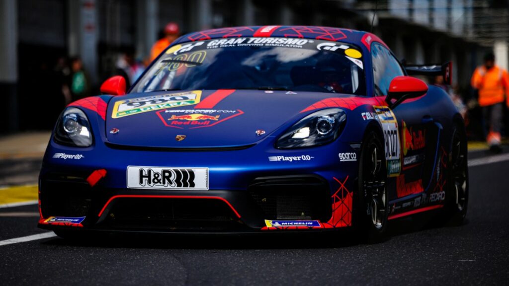 Max Verstappen Nurburgring Porsche Cayman GT4 com'è andato gara