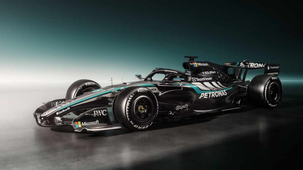 La nuova Mercedes W17 che correrà in F1 con Antonelli e Russell
